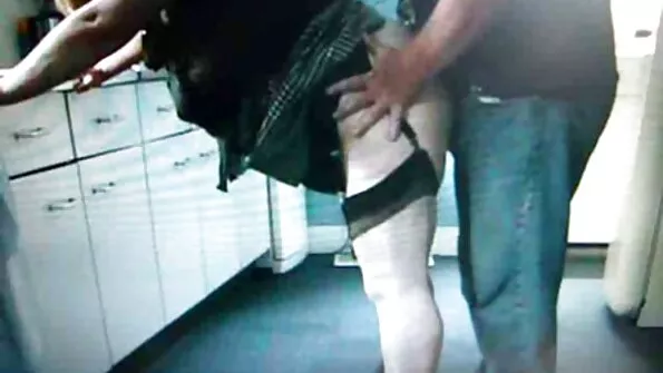 Girta pamotė susitiko su posūniu iš šaragos su blowjob.
