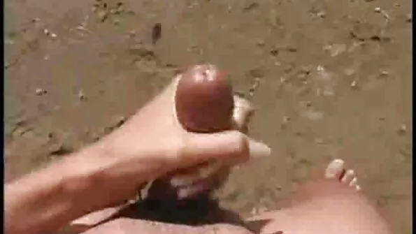 Jei vadini prostitutę, tai tik su dideliu ir raudonu užpakaliu!.
