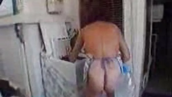 Keista Anna Belle išbandė meilužės vaidmenį, bet vis tiek atsidūrė nare!.